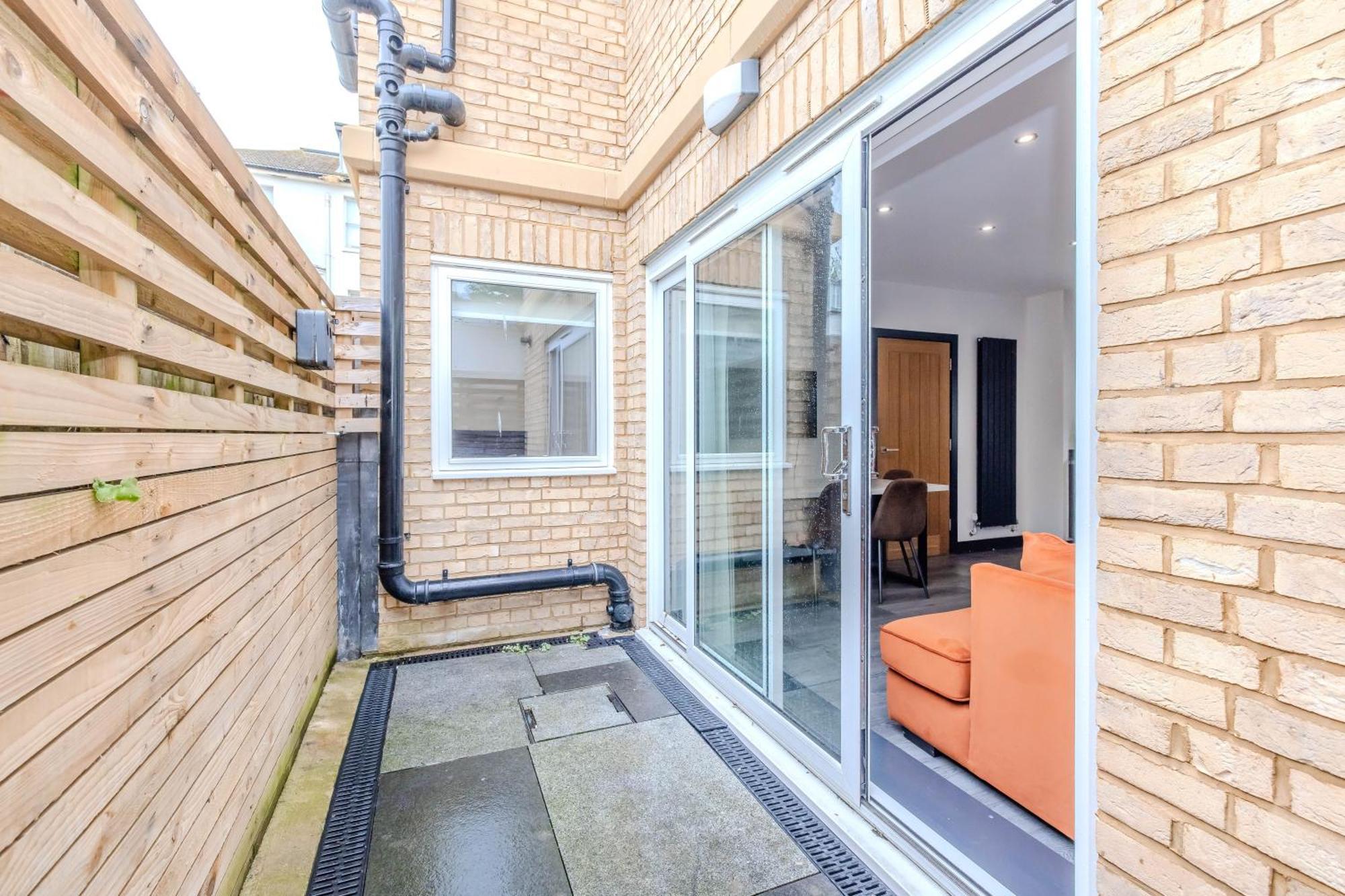 Central Hove 3 Bedroom Flat Bn340Awil Bagian luar foto